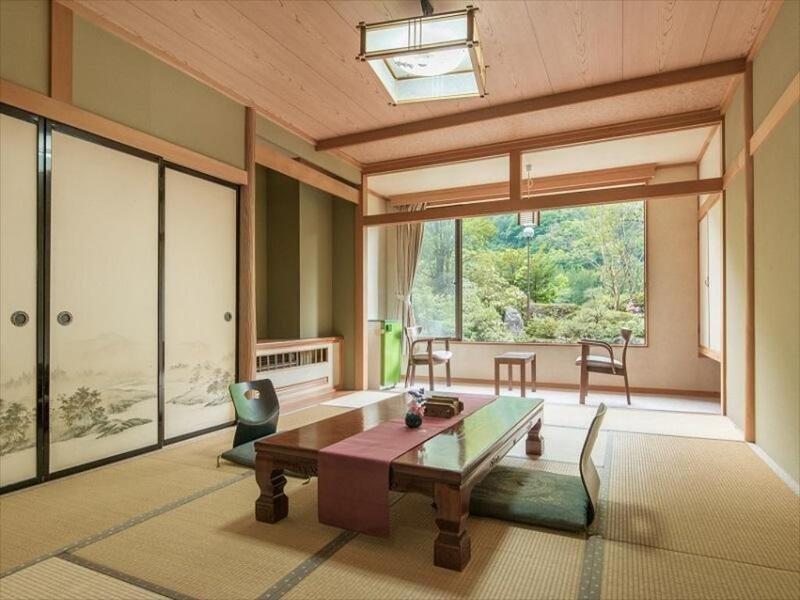 ホテル Okuhida Yakushi No Yu Honjin 高山市 エクステリア 写真