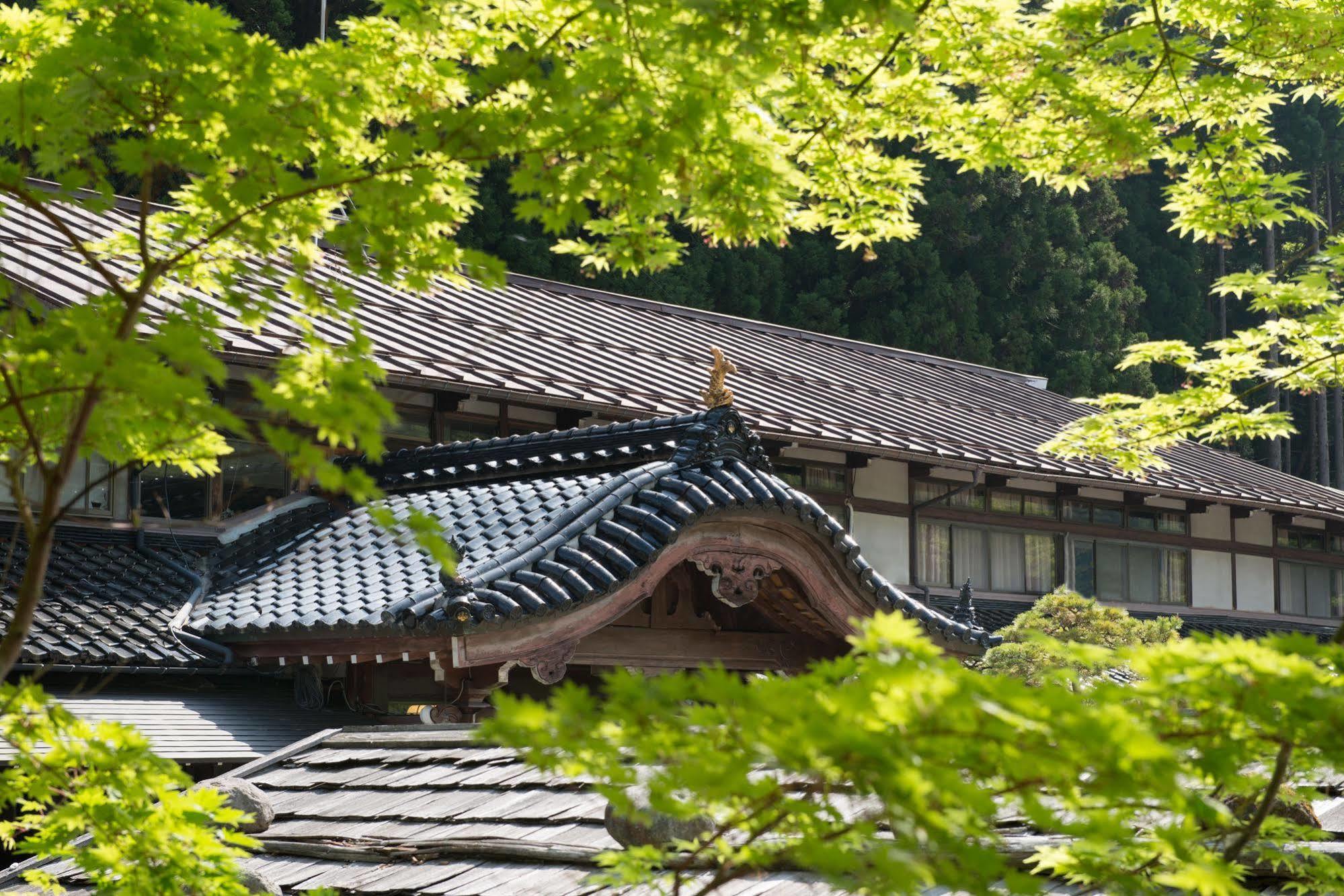 ホテル Okuhida Yakushi No Yu Honjin 高山市 エクステリア 写真