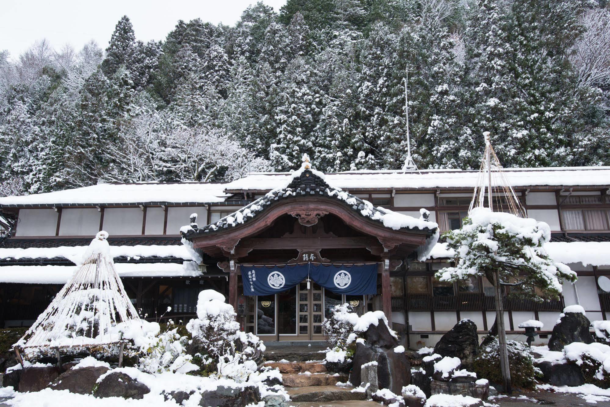 ホテル Okuhida Yakushi No Yu Honjin 高山市 エクステリア 写真
