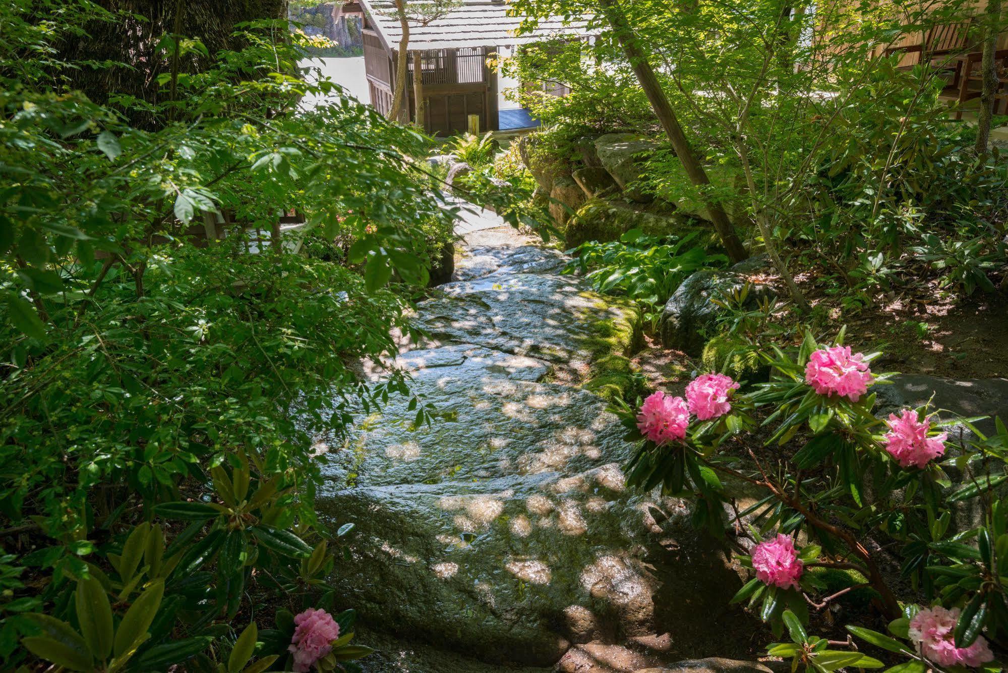 ホテル Okuhida Yakushi No Yu Honjin 高山市 エクステリア 写真